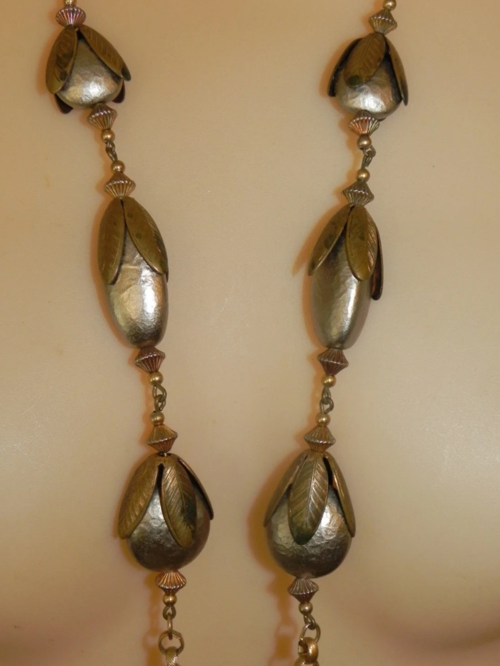 VTG Long Metallic Teardrop Chain Necklace - Bronze Tone